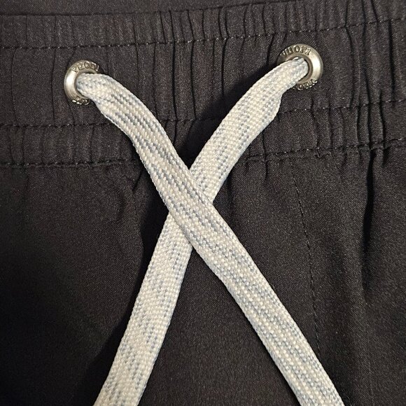 Vuori Men's Course Run Shorts V376 Black XXL Hidden Pockets Liner Athletic Fit - Picture 4 of 15